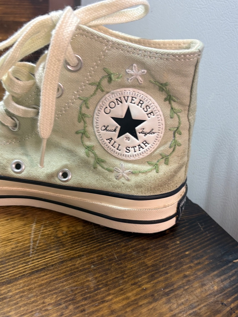 Converse green floral embroidered high top sneakers size W7 - Picture 5 of 11